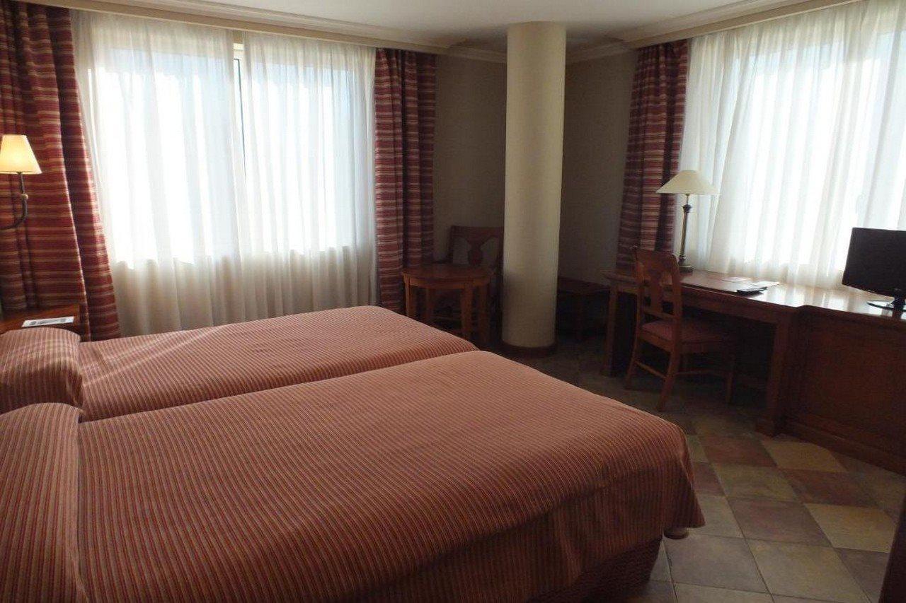 Hotel Pamplona Villava Eksteriør billede