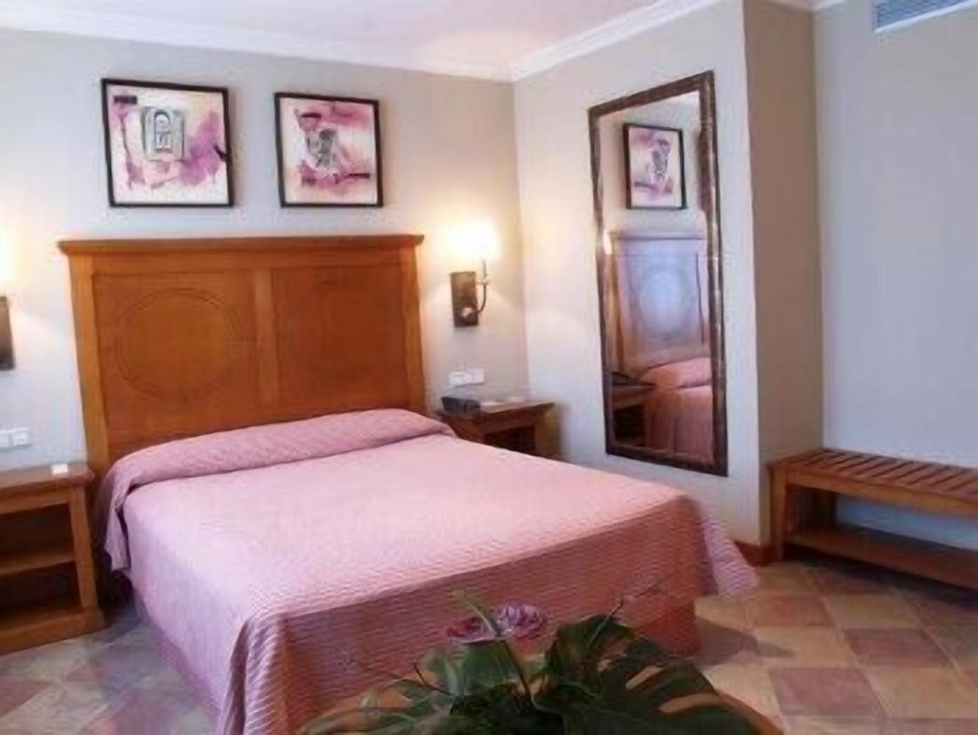 Hotel Pamplona Villava Eksteriør billede