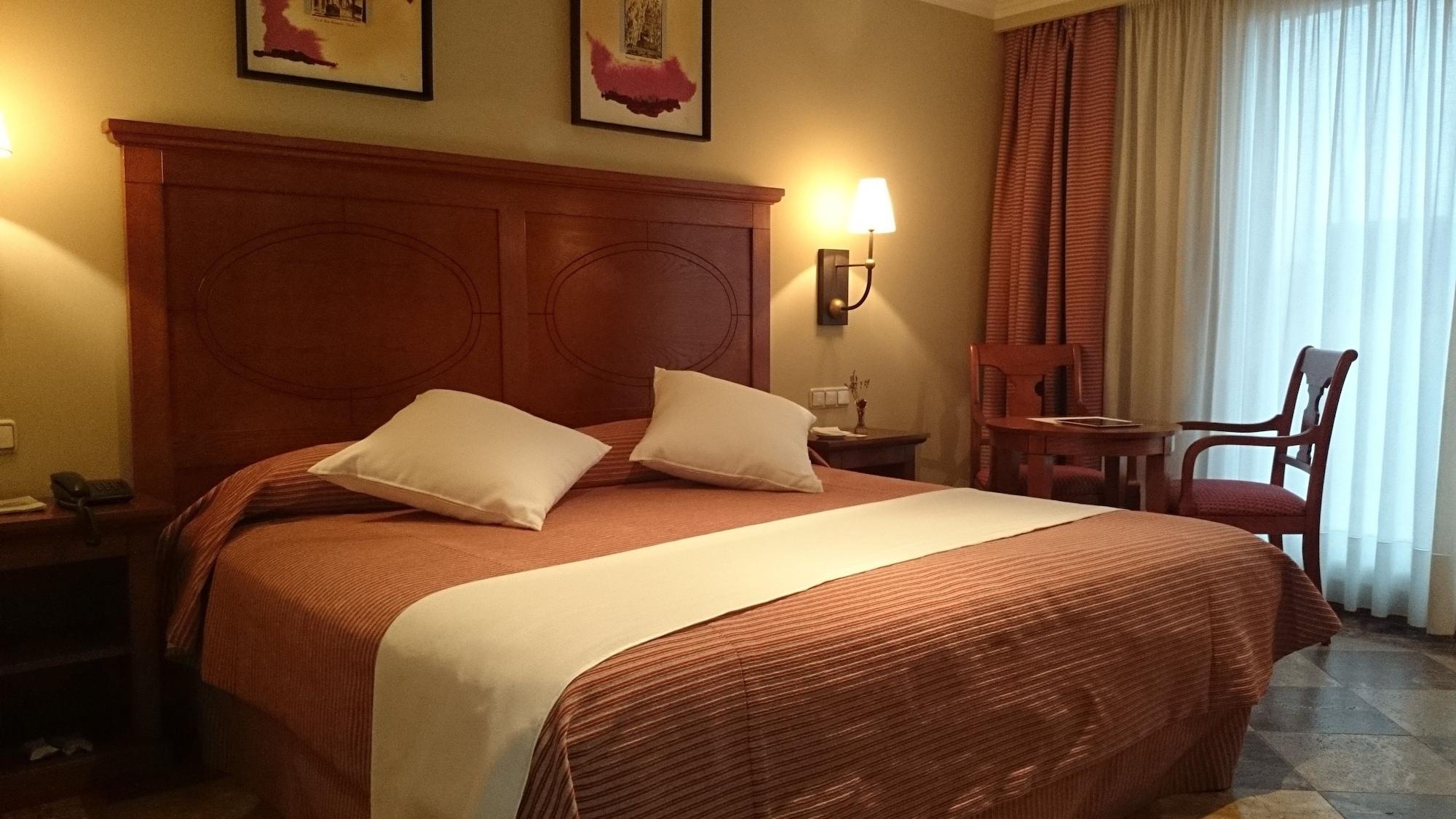 Hotel Pamplona Villava Eksteriør billede