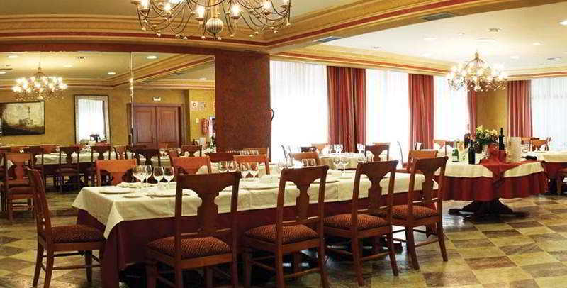 Hotel Pamplona Villava Eksteriør billede