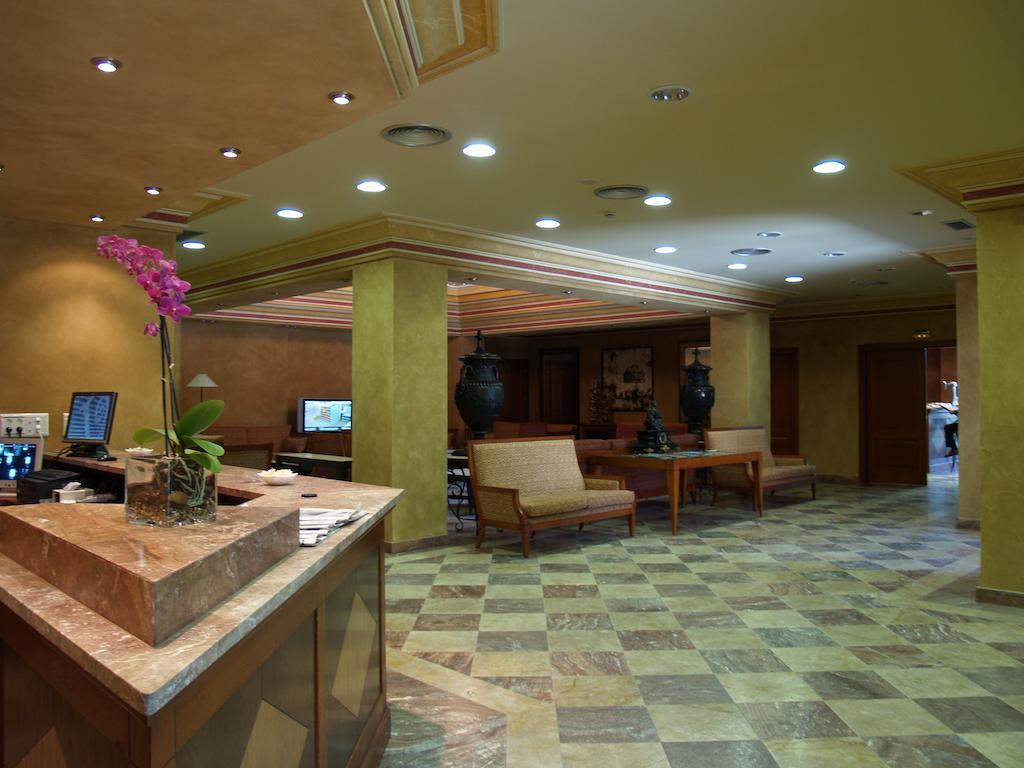 Hotel Pamplona Villava Eksteriør billede